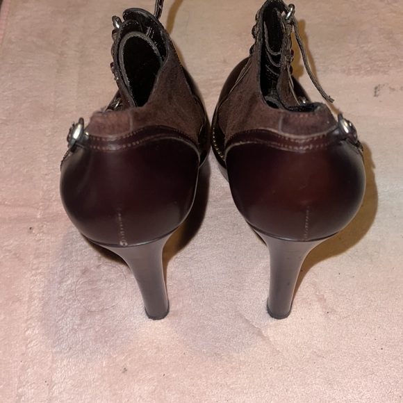 ✨Host Pick ✨ Gucci Leather Platform Booties Size 8.5 - Picture 5 of 11